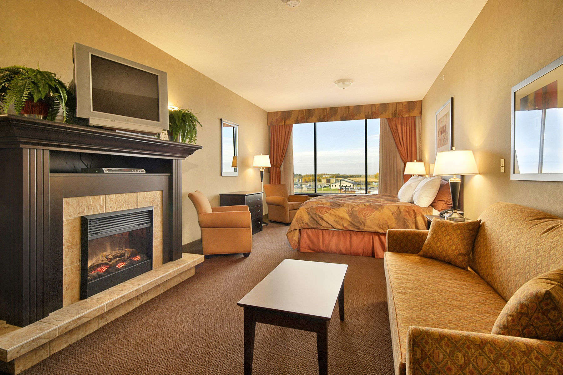 Hotel Ramada By Wyndham Stettler Exterior foto